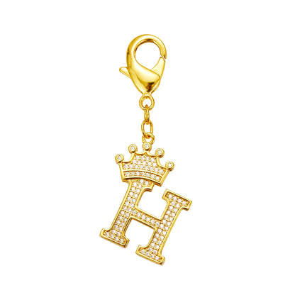 POPILY "Golden Crown" Pet Collar — Meticulously Crafted from 18K Gold-Plated Titanium Steel, Featuring a Clasp Exquisitely Set with Dazzling Cubic Zirconia. This Luxurious Collar Is Custom-Tailored for Large Dogs and Showcases a Stylish Cuban Link Design.