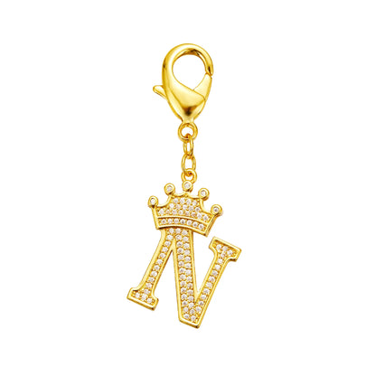 POPILY "Golden Crown" Pet Collar — Meticulously Crafted from 18K Gold-Plated Titanium Steel, Featuring a Clasp Exquisitely Set with Dazzling Cubic Zirconia. This Luxurious Collar Is Custom-Tailored for Large Dogs and Showcases a Stylish Cuban Link Design.