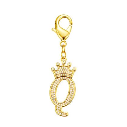 POPILY "Golden Crown" Pet Collar — Meticulously Crafted from 18K Gold-Plated Titanium Steel, Featuring a Clasp Exquisitely Set with Dazzling Cubic Zirconia. This Luxurious Collar Is Custom-Tailored for Large Dogs and Showcases a Stylish Cuban Link Design.