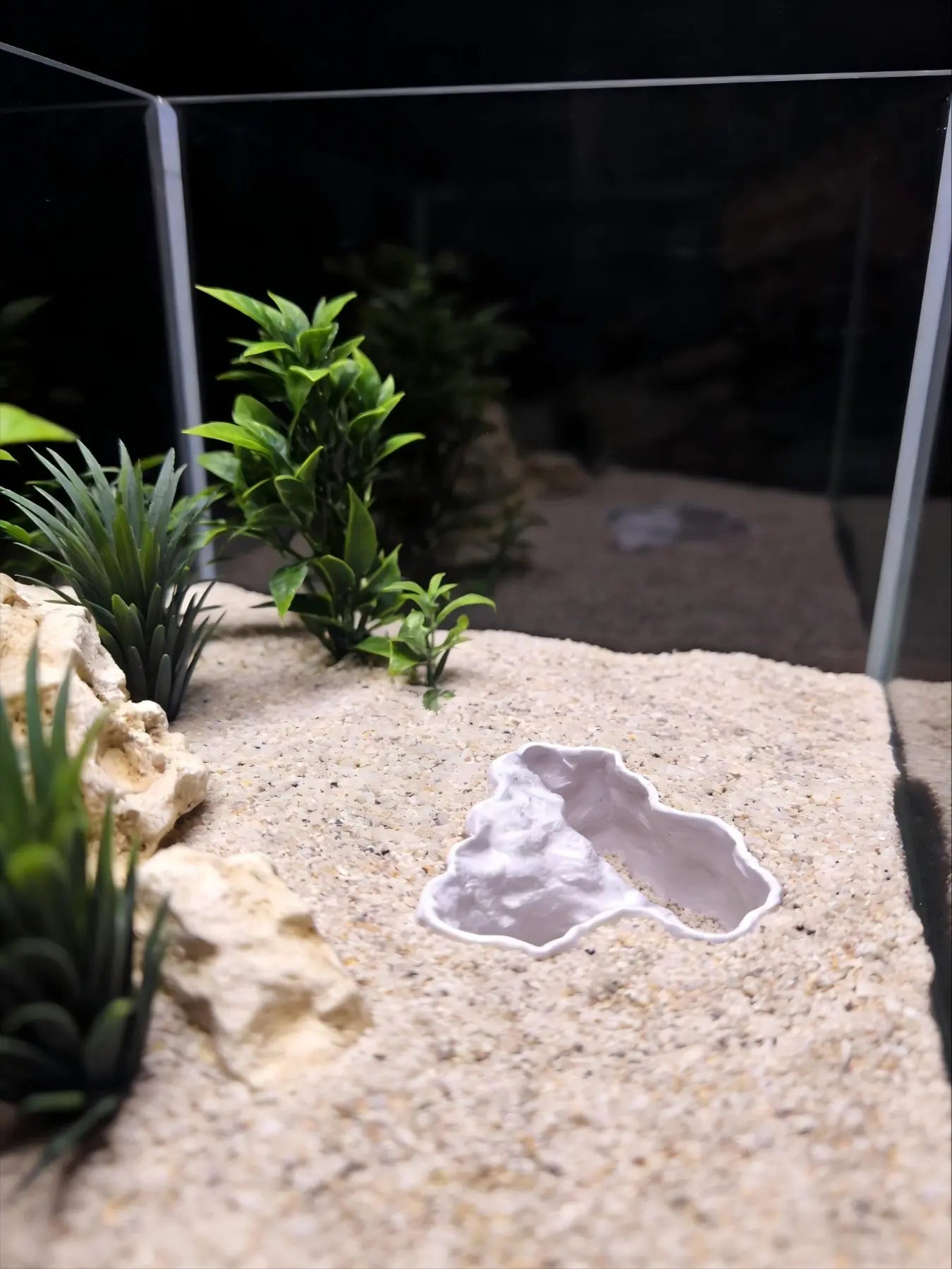 3D Printed Fish Tank Cave, Multi-Tunnel Escape Hideaway, Lava Texture, Betta Fish Tank Decor, Unique Aquatic Pet Habitat Decoration